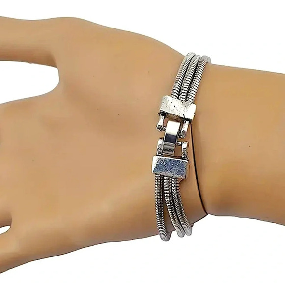 Vintage Boho Silver Turquoise Bracelet - Picture 5 of 9